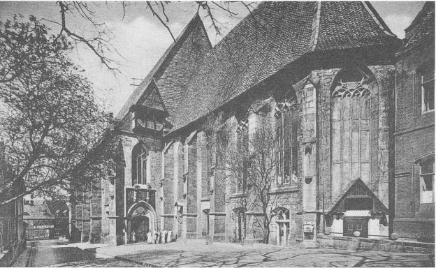Eine gotische Kirche als KZ-Außenlager: die zur Stadthalle umgebaute ehemalige Kirche St. Pauli in Hildesheim (StA Hildesheim, Best. 952, 91/1)